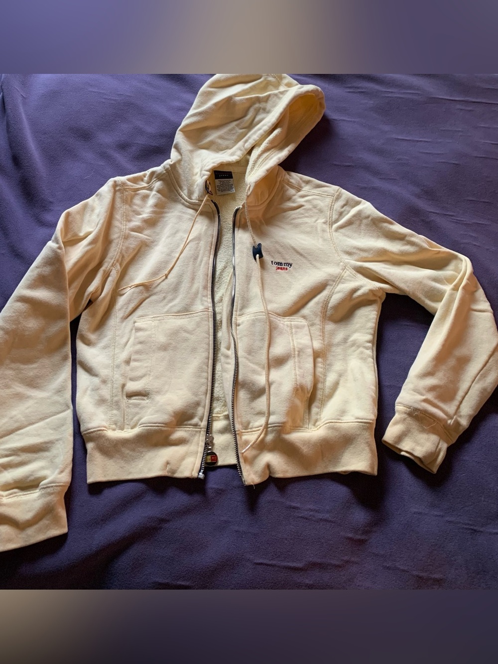 Vintage Y2K Tommy Hilfiger Butter Yellow Zip-Up Hoodie with Small Logo